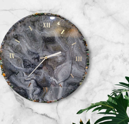 Resin wall clock